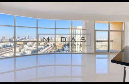 Apartment - 2 - 3 for rent in Reef Residence - District 13 - Jumeirah Village Circle - Dubai