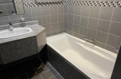 Apartment - 3 Bedrooms - 5 Bathrooms for rent in Bawabat Al Sharq - Baniyas East - Baniyas - Abu Dhabi