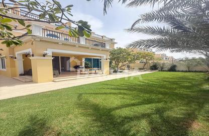 Villa - 4 Bedrooms - 4 Bathrooms for sale in District 9 - Jumeirah Park - Dubai