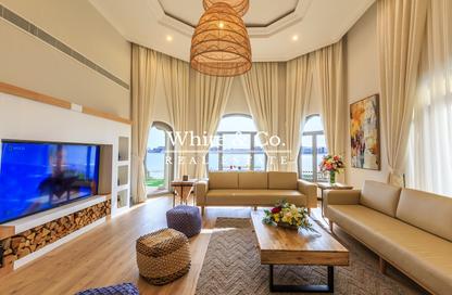 Villa - 4 Bedrooms - 5 Bathrooms for rent in Garden Homes Frond O - Garden Homes - Palm Jumeirah - Dubai