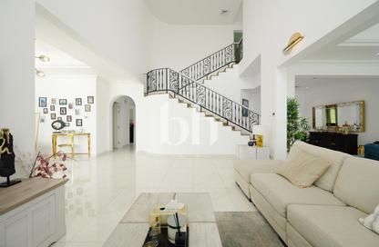 Villa - 4 Bedrooms - 5 Bathrooms for rent in Entertainment Foyer - European Clusters - Jumeirah Islands - Dubai