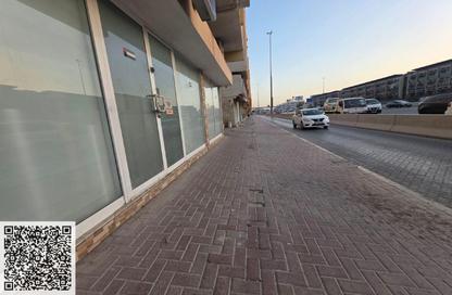 عمارة بالكامل - 8 غرف نوم - 8 حمامات للبيع في أسواق للعقارات - الممشى - مويلح - الشارقة عمارة بالكامل - 8 غرف نوم - 8 حمامات للبيع في أسواق للعقارات - الممشى - مويلح - الشارقة