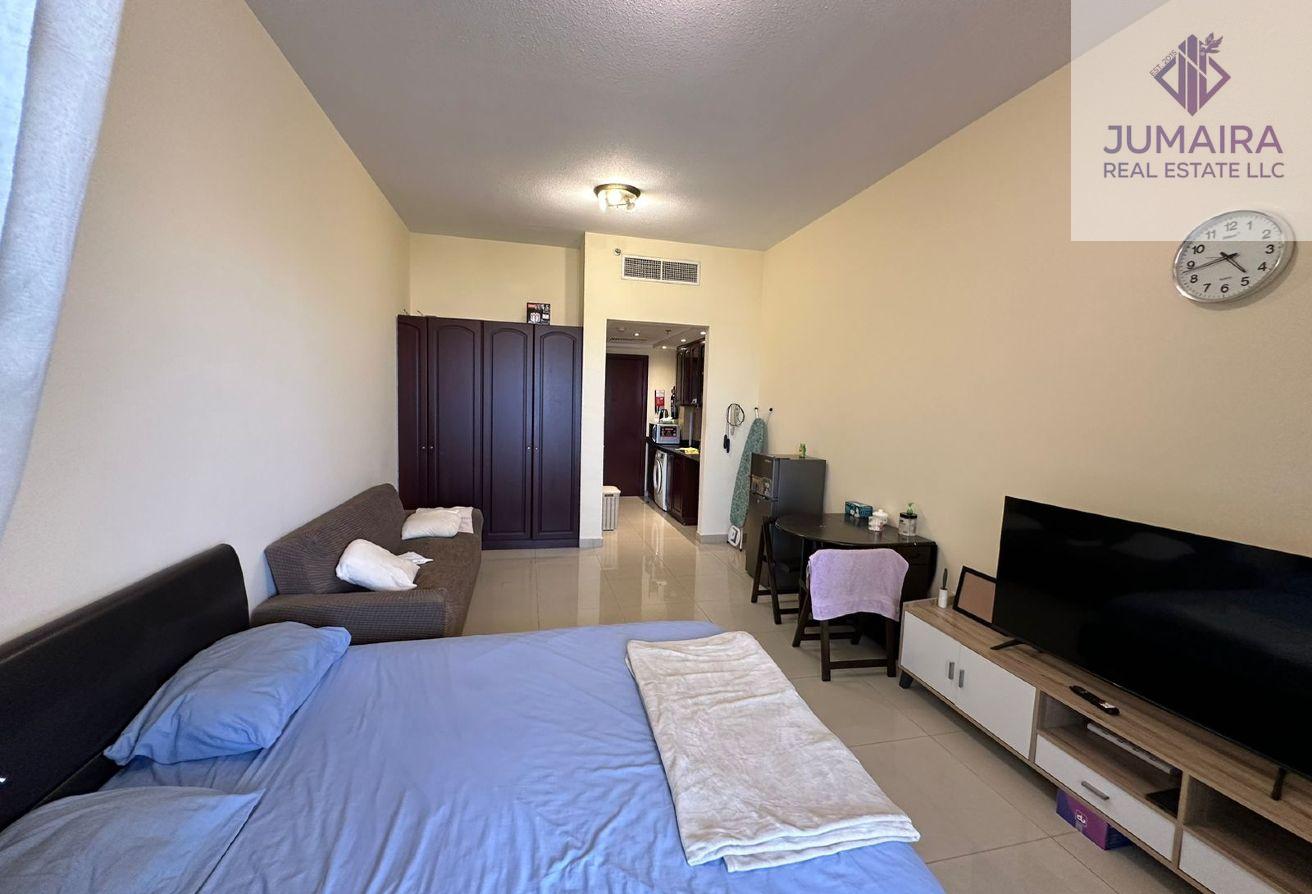 Fully Furnished Studio with Golf Views