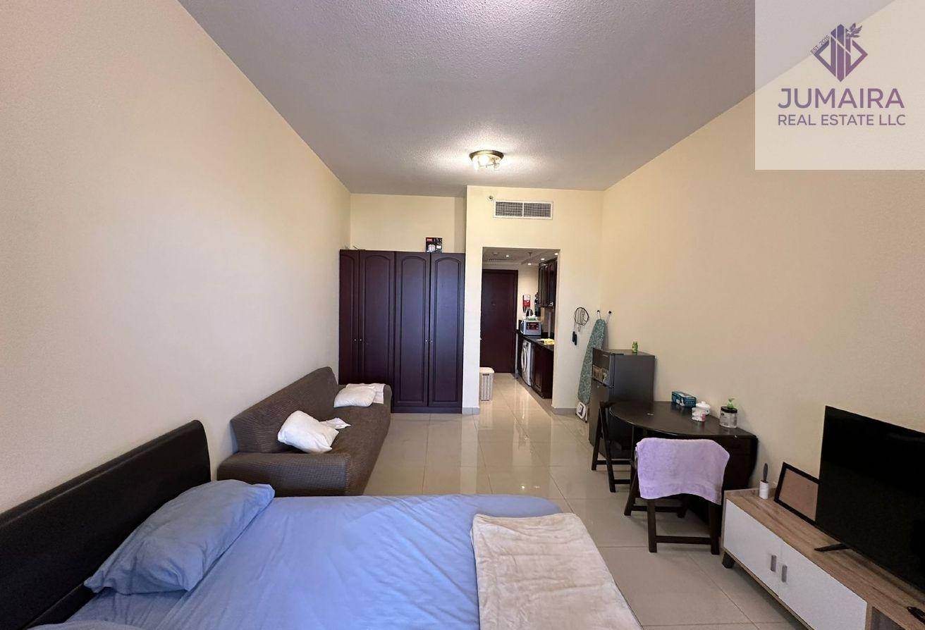Fully Furnished Studio with Golf Views