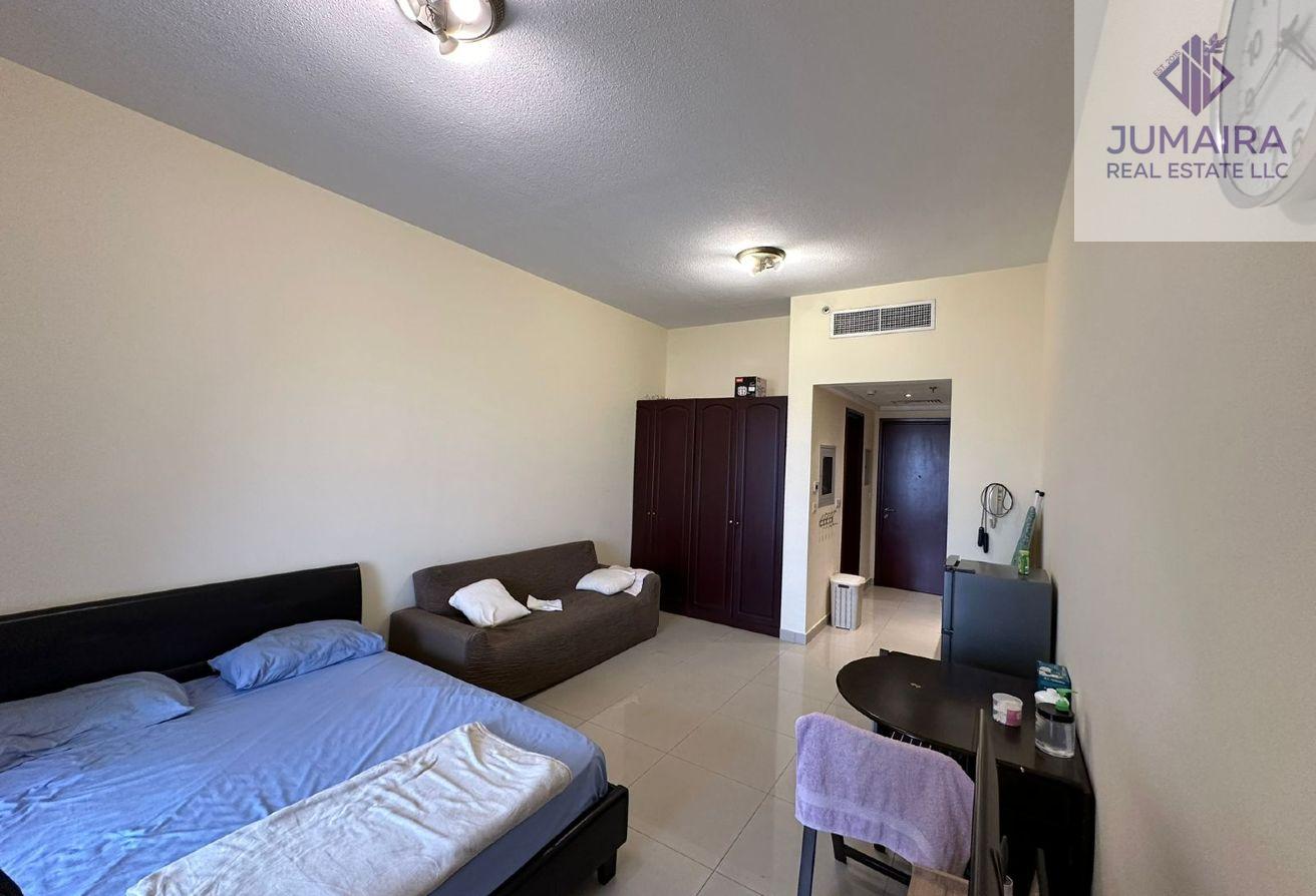 Fully Furnished Studio with Golf Views