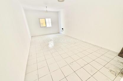 Apartment - Studio - 1 Bathroom for rent in New Al Taawun Road - Al Taawun - Sharjah