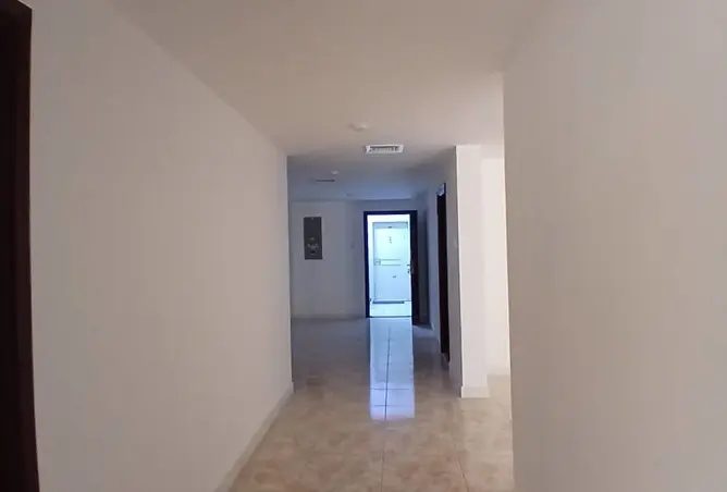 162327100 - Property Image 2