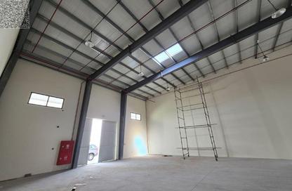Warehouse - Studio for rent in Umm Al Thuoob - Umm Al Quwain