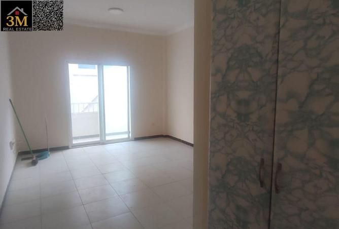 75402348 - Property Image 2