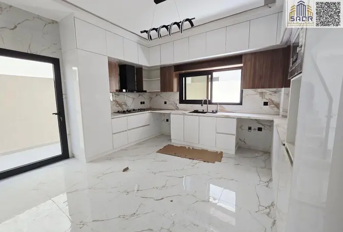 114616037 - Property Image 2