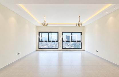 Apartment - 3 - 4 for rent in Al Hudaiba Mall - Al Hudaiba - Bur Dubai - Dubai