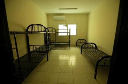 Labor Camp - Studio - 7+ Bathrooms for rent in Al Sajaa S - Al Sajaa - Sharjah