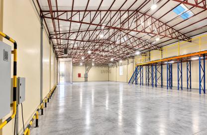 Warehouse - Studio - 1 for rent in Umm Ramool - Dubai