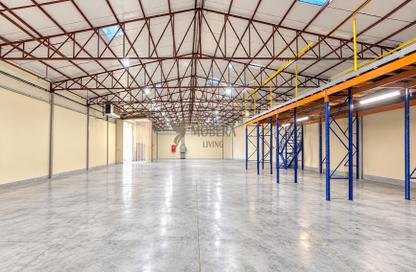 Warehouse - Studio - 1 for rent in Umm Ramool - Dubai