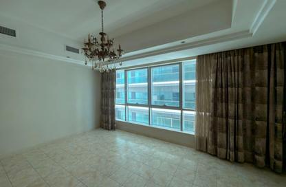 Apartment - 2 - 4 for sale in Al Majaz 3 - Al Majaz - Sharjah