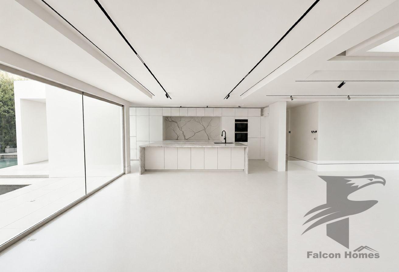 Modern | Bright 6BR Villa with Private Pool photo 5