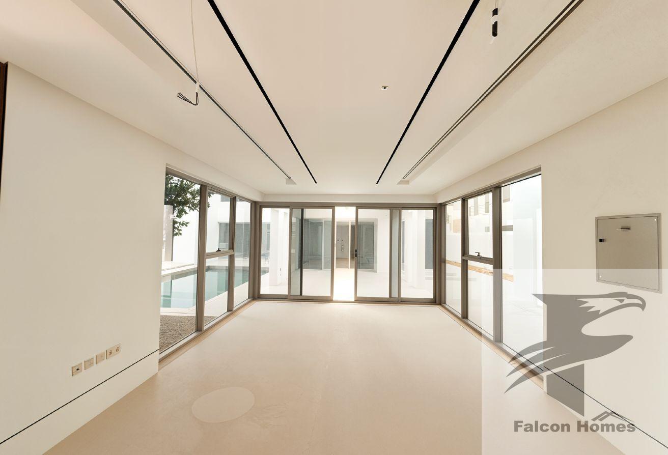 Modern | Bright 6BR Villa with Private Pool photo 9