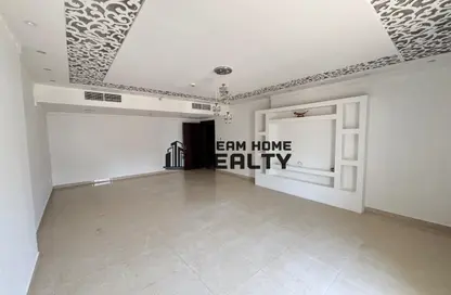 Apartment - 3 Bedrooms - 3 Bathrooms for rent in Al Majaz 2 - Al Majaz - Sharjah Apartment - 3 Bedrooms - 3 Bathrooms for rent in Al Majaz 2 - Al Majaz - Sharjah