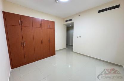 Apartment - 3 Bedrooms - 3 Bathrooms for rent in Muweileh Community - Muwaileh Commercial - Sharjah