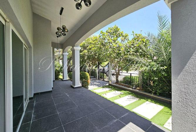 81949982 - Property Image 3