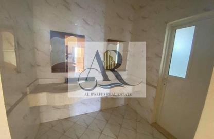 Villa - 5 Bedrooms - 3 Bathrooms for rent in Al Mowaihat 1 - Al Mowaihat - Ajman