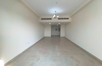 Apartment - 2 Bedrooms - 2 Bathrooms for rent in Mohammed Ghanim Abdulla Al Falasi Building - Hor Al Anz - Deira - Dubai