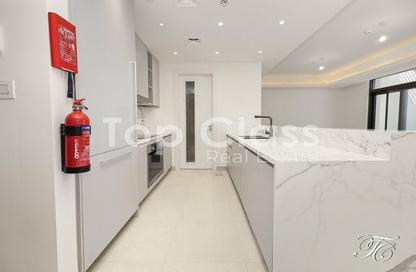 Apartment - 3 - 4 for rent in Lamaa Building 4 - Lamaa - Madinat Jumeirah Living - Umm Suqeim 3 - Umm Suqeim - Dubai