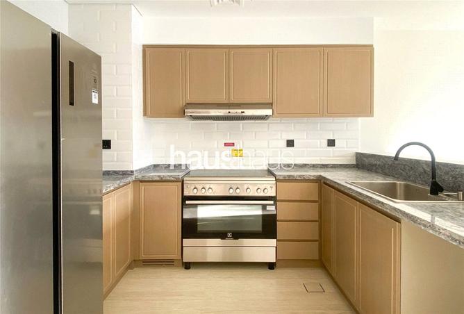 128810414 - Property Image 3