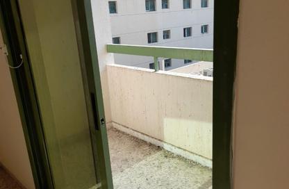Apartment - 2 Bedrooms - 2 Bathrooms for rent in Qasimia 10 building - Al Mahatta - Al Qasimia - Sharjah