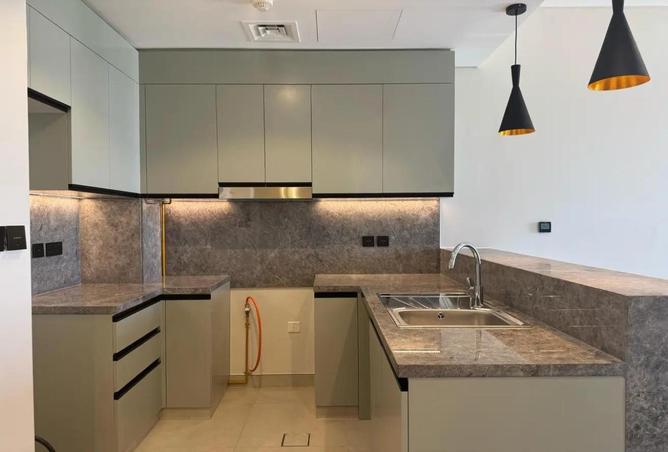 83220021 - Property Image 3