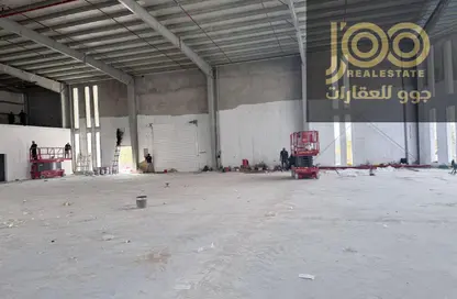 Warehouse - Studio - 2 Bathrooms for rent in Umm Al Thuoob - Umm Al Quwain