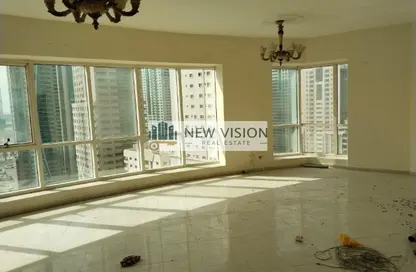 Apartment - 2 Bedrooms - 3 Bathrooms for rent in Blue Tower - Al Majaz 3 - Al Majaz - Sharjah
