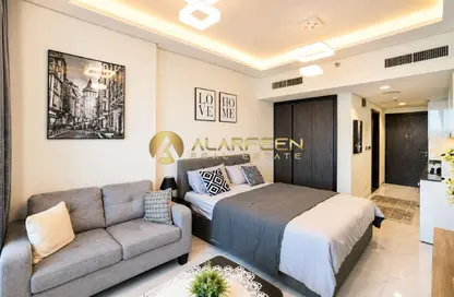 Apartment - 1 Bathroom for sale in Samana Golf Avenue - Dubai Studio City - Dubai