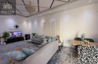 فيلا - 5 غرف نوم - 8 حمامات للبيع في 1 المويهات - المويهات - عجمان
