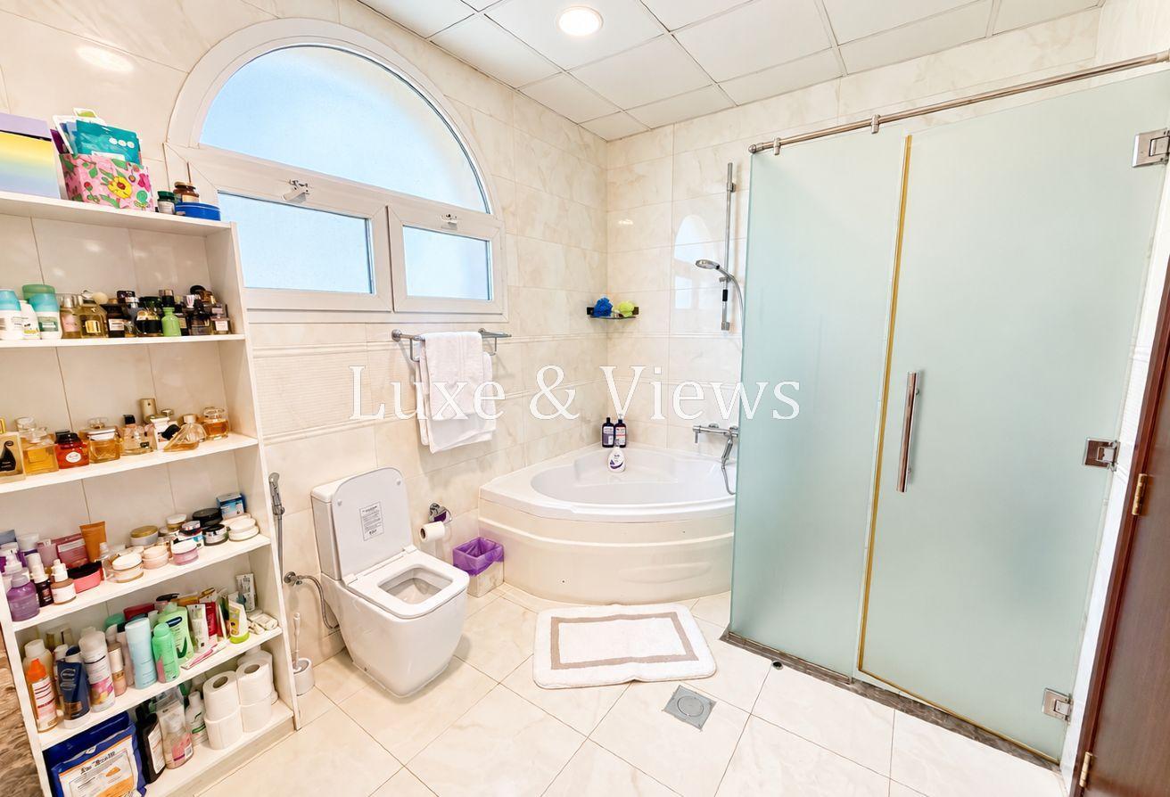 6BR Cusom w/Pool|2 Kitchens|Ready to Move In Now photo 9