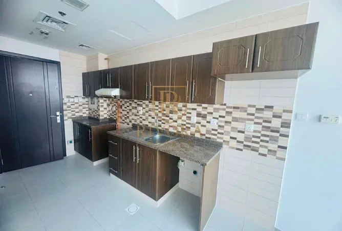 123830351 - Property Image 3