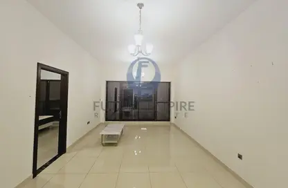 Apartment - 1 Bedroom - 2 Bathrooms for rent in Emerald Jadaf 1 - Al Jaddaf - Dubai