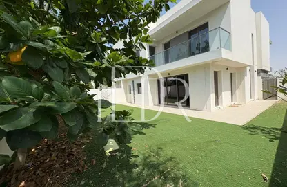 فيلا - 4 غرف نوم - 5 حمامات للايجار في ريدوودز - فدان ياس - جزيرة ياس - أبوظبي