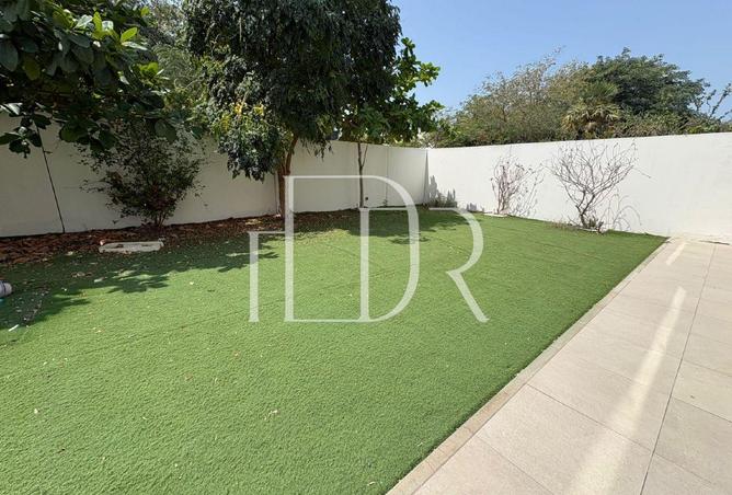 70692509 - صورة العقار 2