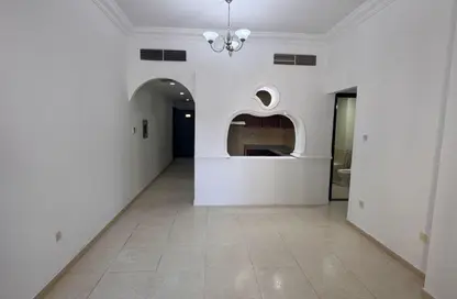 شقة - 2 غرف نوم - 2 حمامات للايجار في جلف تاور - مدينة الإمارات - عجمان