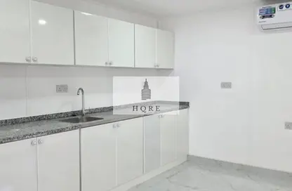 Villa - 2 Bedrooms - 2 Bathrooms for rent in Al Barsha 3 Villas - Al Barsha 3 - Al Barsha - Dubai