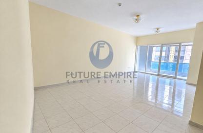 Apartment - 2 - 2 for rent in Sahara Tower - Sheikh Zayed Road - Dubai