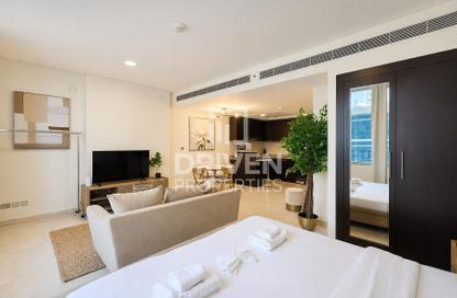 Apartment - Studio - 1 Bathroom for rent in Sky Gardens - DIFC - Dubai