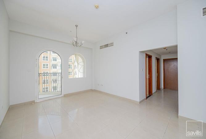 2BR Unit | Skyline Living | Community Views — photo 3