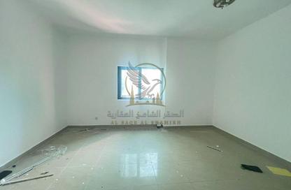 Apartment - 1 - 2 for rent in Al Mamzar - Al Mamzar - Sharjah - Sharjah