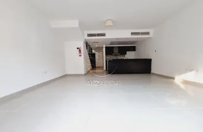 فيلا - 2 غرف نوم - 3 حمامات للايجار في طراز منطقة  البحر المتوسط - فيلات الريف - الريف - أبوظبي