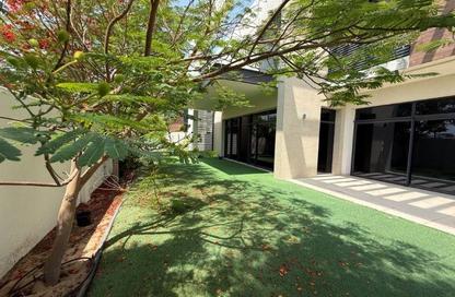 Villa - 4 Bedrooms - 6 Bathrooms for rent in West Yas - Yas Island - Abu Dhabi