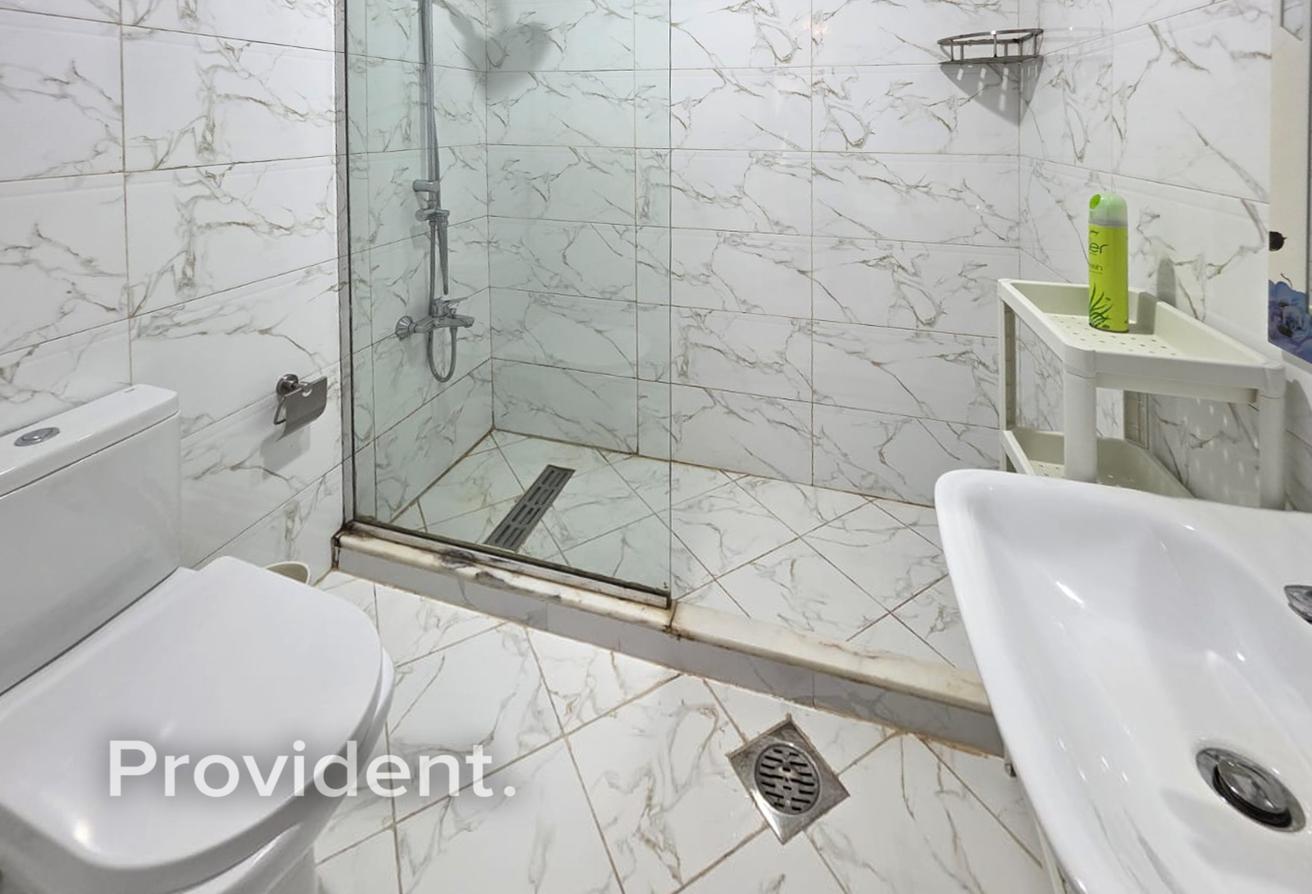 Available 1st Oct | Furnished | Marina View photo 8