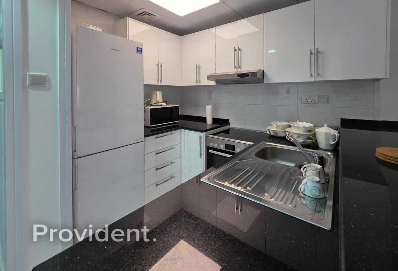 Available 1st Oct | Furnished | Marina View photo 9