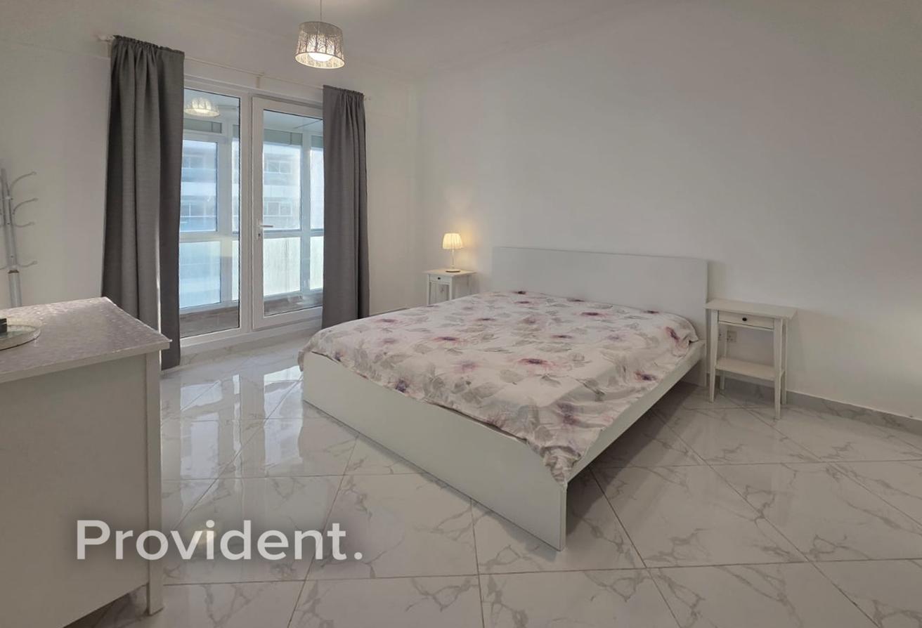 Available 1st Oct | Furnished | Marina View photo 11